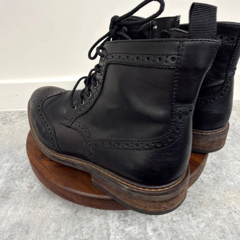 Moretti Black Leather Wingtip Boots‎